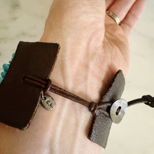 Load image into Gallery viewer, Women&#39;s Turquoise and Brown Leather Bracelet
