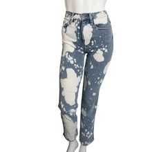 Load image into Gallery viewer, Frame | Women&#39;s Paint Spattered Le Sylvie Slender Straight Jeans | Size: 25
