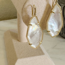 Load image into Gallery viewer, Kendra Scott | Women&#39;s Evelyn Crystal Dichoric and Gold Drop Earrings
