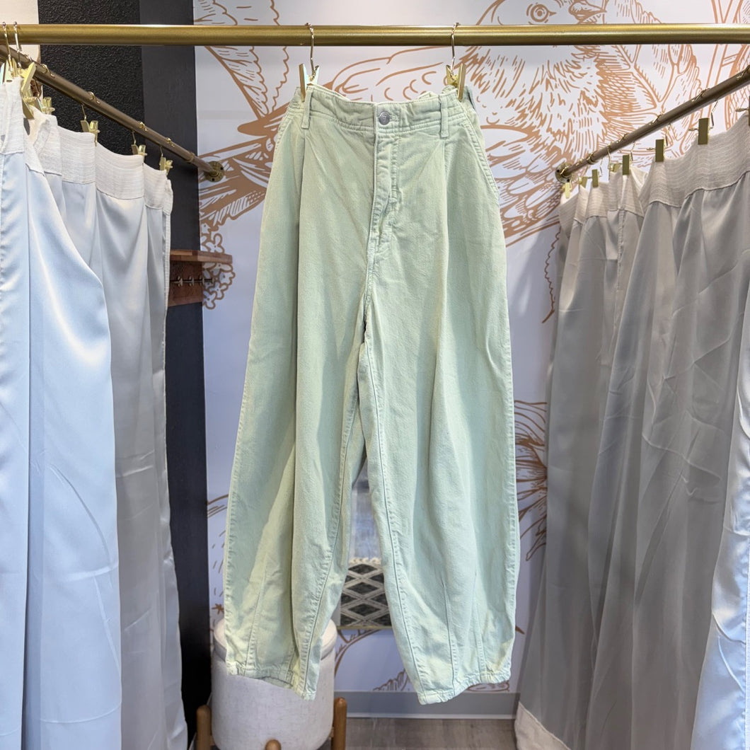 Anthropologie | Women's Light Green Pleat Crop Jeans | Size: 26