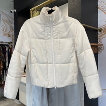 Load image into Gallery viewer, Cream Vince Vince | Women&#39;s Cream Puffer Bomber Jacket | Size: XS, XS
