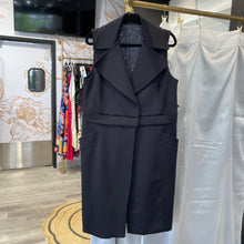 Load image into Gallery viewer, Lululemon | Women&#39;s Black Dual Zip Collar Sleeveless Jacket | Size: L
