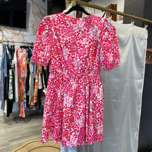 Load image into Gallery viewer, Sugar Lips | Women&#39;s Floral Print Puff Sleeve Dress | Size: XS
