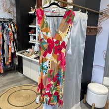 Load image into Gallery viewer, True Destinations | Women&#39;s Tropical Print Tassel Sleeve Dress | Size: XS
