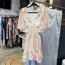 Load image into Gallery viewer, Love Colette | Women&#39;s Cream and Pink Floral Print Mini Dress | Size: L
