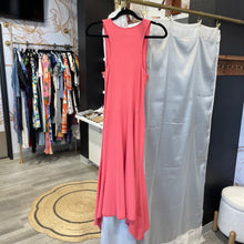 Load image into Gallery viewer, Anthropologie | Women&#39;s Coral Ribbed Sleeveless Fit and Flare Midi Dress | Size: M
