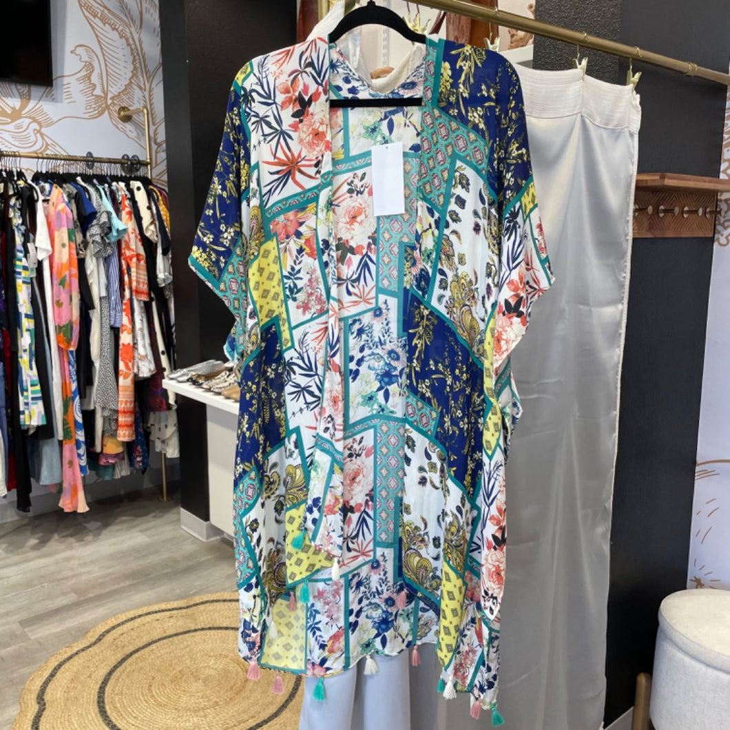 Easel | Women's Scarf Fringe Open Kimono | Size: M