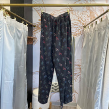 Load image into Gallery viewer, Marine Layer | Women&#39;s Black Floral Print Pants | Size: S
