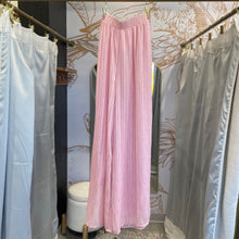 Load image into Gallery viewer, Mi Ami | Women&#39;s Pink Wide Leg Pants | Size: S
