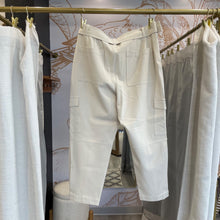 Load image into Gallery viewer, Banana Republic | Women&#39;s Cream Cargo Belted Pants | Size: 12
