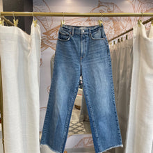 Load image into Gallery viewer, Abercrombie &amp; Fitch | Women&#39;s Dark Blue The Crop Wide Leg Ultra High Rise Jeans | Size: 2
