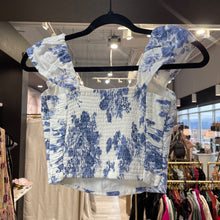 Load image into Gallery viewer, Abercrombie &amp; Fitch | Women&#39;s White and Blue Floral Print Top | Size: XXS
