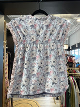 Load image into Gallery viewer, Chucky Plum | Girl&#39;s White and Light Pink Floral Print Soft Poncho Top | Size: 6-7Y
