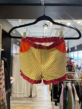 Load image into Gallery viewer, Matilda Jane | Girl&#39;s Purple and Red Pasiley Print Tank Top &amp; Shorts Set | Size: 6Y
