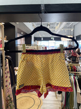 Load image into Gallery viewer, Matilda Jane | Girl&#39;s Purple and Red Pasiley Print Tank Top &amp; Shorts Set | Size: 6Y
