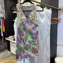 Load image into Gallery viewer, Anthropologie | Women's H-15 Watercolor Sleeveless Blouse | Size: 2
