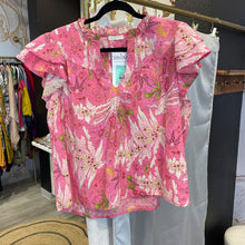 Load image into Gallery viewer, Jennifer &amp; Grace | Women's Pink Tropical Print Flutter Sleeve Top | Size: XL
