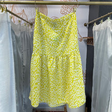 Load image into Gallery viewer, Who What Wear | Women&#39;s Yellow and White Patten Skirt | Size: M
