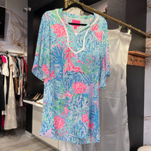Load image into Gallery viewer, Lilly Pulitzer | Women's Blue and Pink Sea Shell Print Dress | Size: XS
