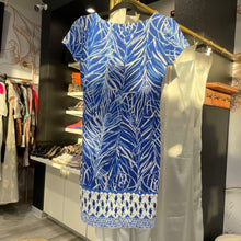 Load image into Gallery viewer, Lilly Pulizer | Women's Blue and White Parrot Bottom Sleeveless Dress | Size: XS
