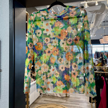Load image into Gallery viewer, Davi &amp; Dani | Women's Green Floral Print Mesh Long Sleeve Top | Size: L

