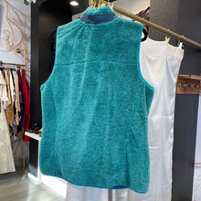 Load image into Gallery viewer, L.L. Bean | women's Green Fuzzy Zip Vest | Size: XL
