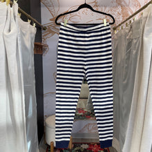 Load image into Gallery viewer, Vineyard Vines | Boy's Knit Lounge Set | Size: 18
