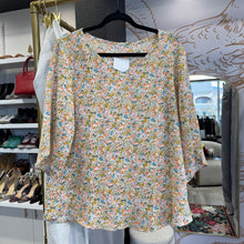 Load image into Gallery viewer, Women&#39;s Pink and Yellow Floral Half Sleeve Top | Size: M
