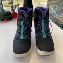 Load image into Gallery viewer, Merrell | Girl's Black and Purple Snow Bank Waterproof Boots | Sie: 4Y
