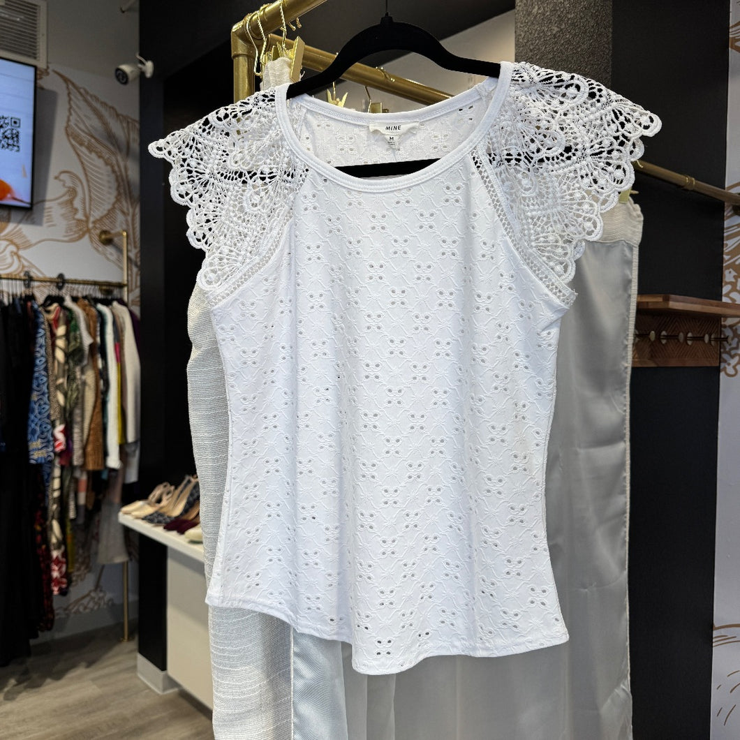 Mine | Women's White Lasercut Short Sleeve Top | Size: M