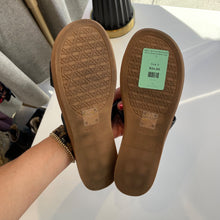 Load image into Gallery viewer, Aldo | Women's Brown and Black Strap Sandals | Size: 9
