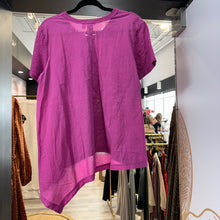 Load image into Gallery viewer, Wilt | Women&#39;s Pink Short Sleeve Asymmetrical Tee | Size: M
