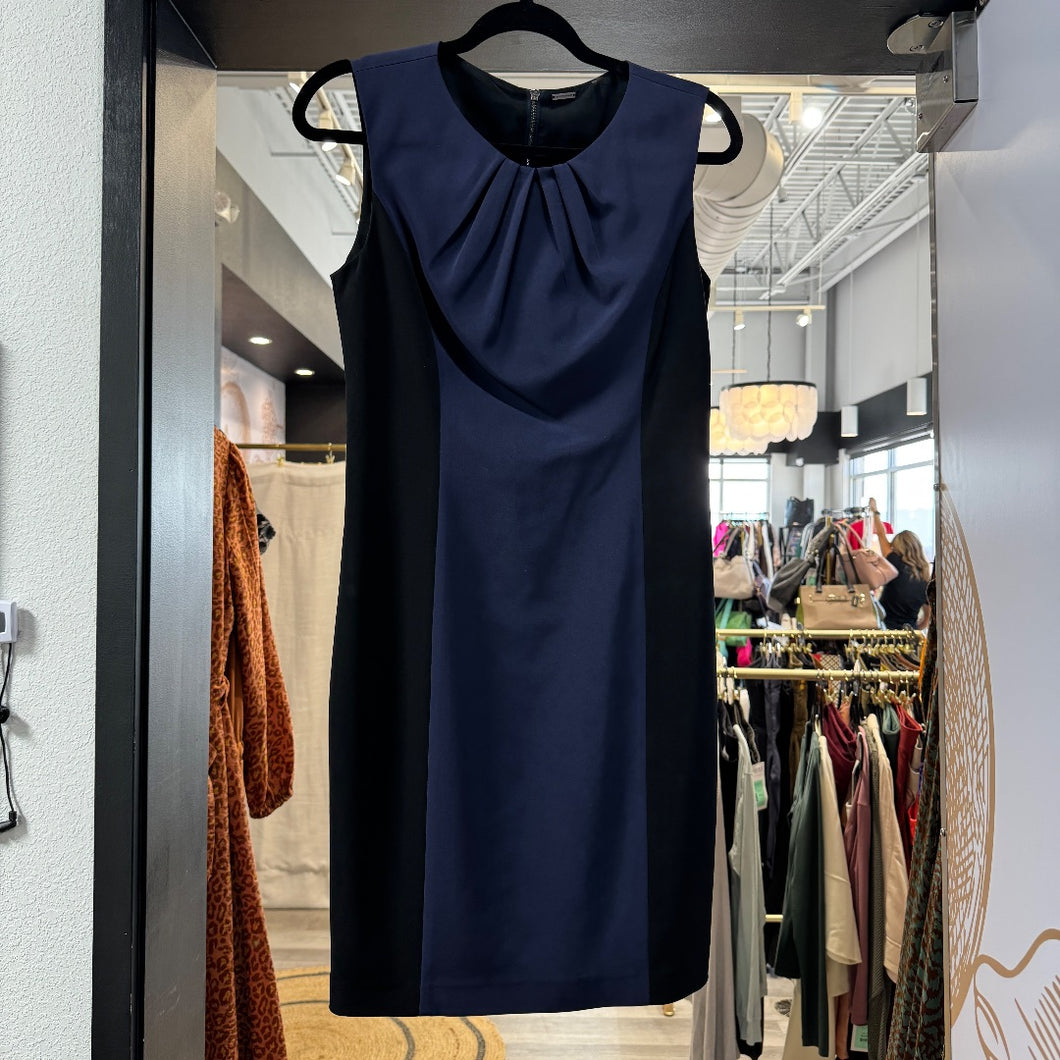 Tahari | Women's Navy Blue and Black Sleeveless Shift Dress | Size: 4