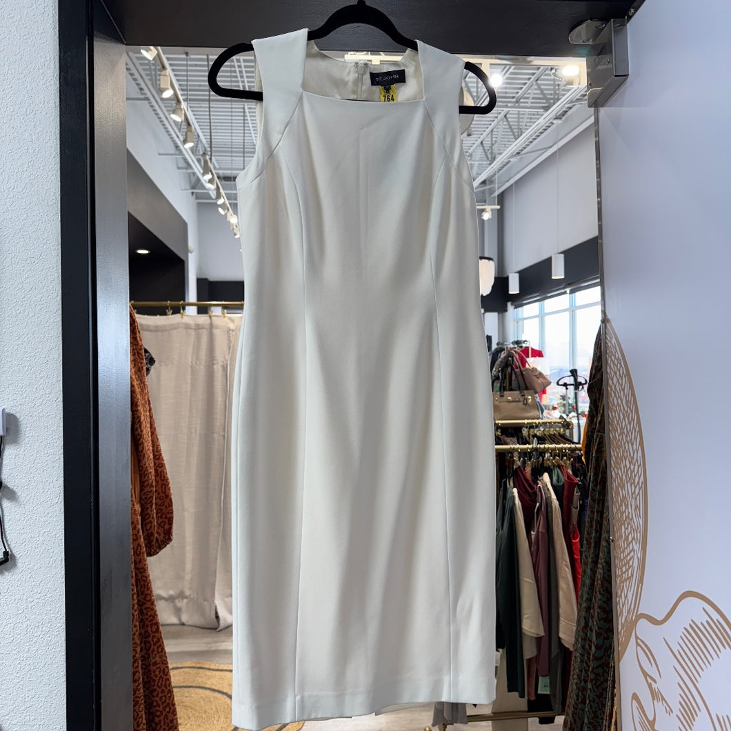 St. John | Women's Cream Sleeveless Shift Dress | Size: 4