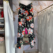 Load image into Gallery viewer, Zara | Women's Black Floral Print Wide Leg Pants | Size: S
