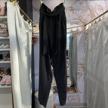Load image into Gallery viewer, Athleta | Women's Black The Skyline Paperbag Waist Pant | Size: 4
