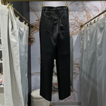 Load image into Gallery viewer, Wilfred | Women's Black Faux Leather Pants | Size: 00
