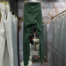 Load image into Gallery viewer, Lululemon | Women's Green Wunder Train High Rise Tight | Size: 4
