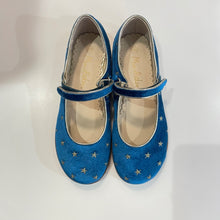 Load image into Gallery viewer, Mini Boden | Girl's Blue Velvet and Gold Star Mary Jane Shoes | Size: 34
