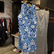 Load image into Gallery viewer, tuckernuck | Women's Blue Floral Print Dress | Size: M
