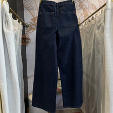 Load image into Gallery viewer, Lands' End | Women's Blue Dark Wash Pocket Front Wide Leg Jeans | Size: 6
