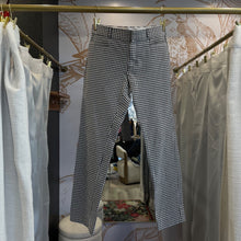 Load image into Gallery viewer, Banana Republic | Women's Black and White Trouser Pants | Size: 4

