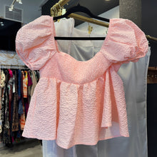 Load image into Gallery viewer, Shein | Women's Pink Sweetheart Neck Crop Top | Size: 6
