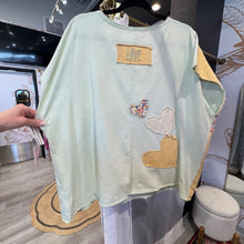 Load image into Gallery viewer, Oli &amp; Hali | Women's Green Layered Heart Short Sleeve Shirt | Size: XL
