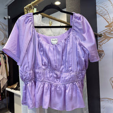Load image into Gallery viewer, Arula | Women's Purple Satin Short Sleeve Blouse | Size: XL
