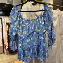 Load image into Gallery viewer, Alice + Olivia | Women's Blue Floral Print Tier Top | Size: XS
