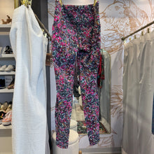 Load image into Gallery viewer, Lululemon | Women's Pink Flower Print Leggings | Size: 6
