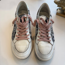 Load image into Gallery viewer, Pre-owned Golden Goose Ballstar sneakers excellent condition
