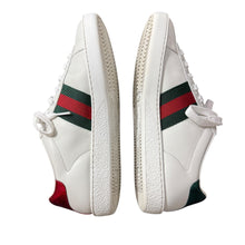 Load image into Gallery viewer, Gucci | Women&#39;s White Ace Sneaker with Bee | Size: 37
