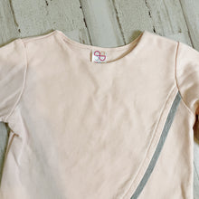 Load image into Gallery viewer, Dodo Wear | Girls Light Pink and Gray Wrap Pullover Top | Size: 4
